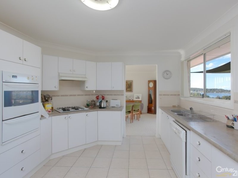 Photo - 2 Lincoln Close, Rathmines NSW 2283 - Image 4