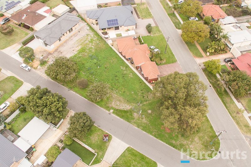 Photo - 2 Lincoln Road, Morley WA 6062 - Image 7