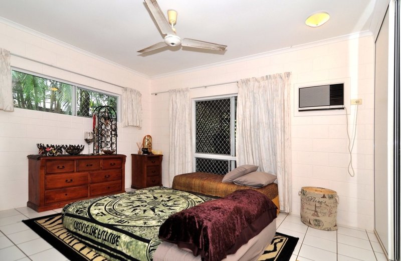 Photo - 2 Linden Street, Clifton Beach QLD 4879 - Image 11