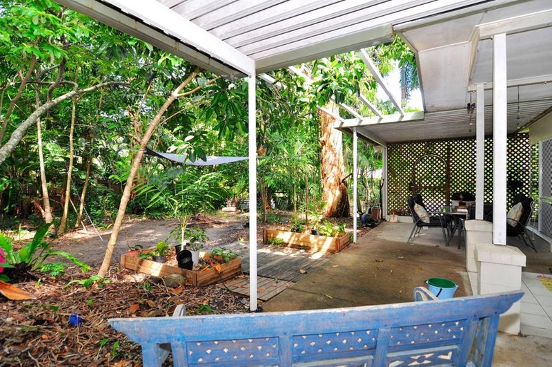 Photo - 2 Linden Street, Clifton Beach QLD 4879 - Image 22