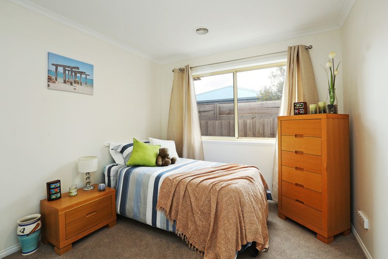 Photo - 2 Lipson Drive, Lara VIC 3212 - Image 10