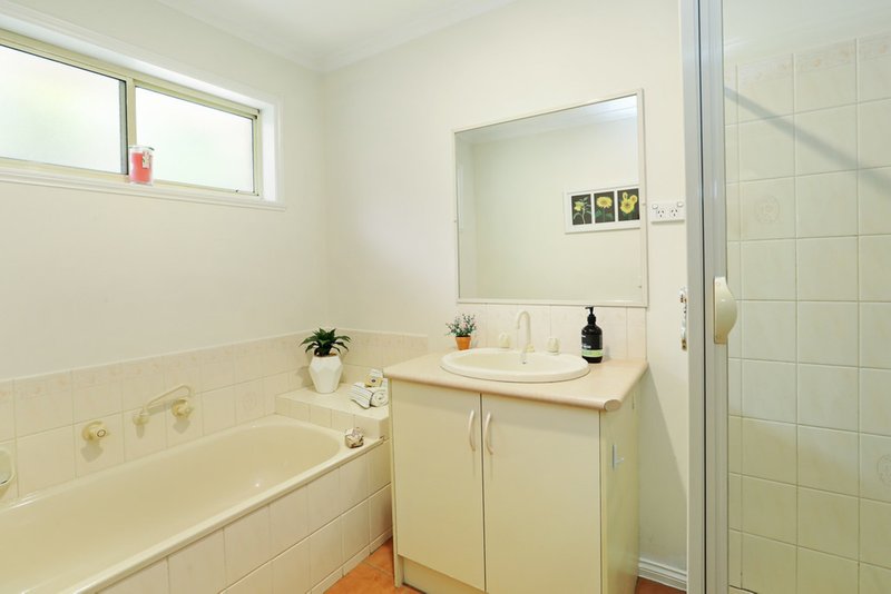 Photo - 2 Lipson Drive, Lara VIC 3212 - Image 13