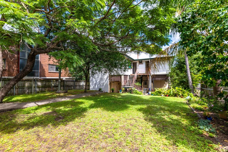 Photo - 2 Lisburn Street, East Brisbane QLD 4169 - Image 10