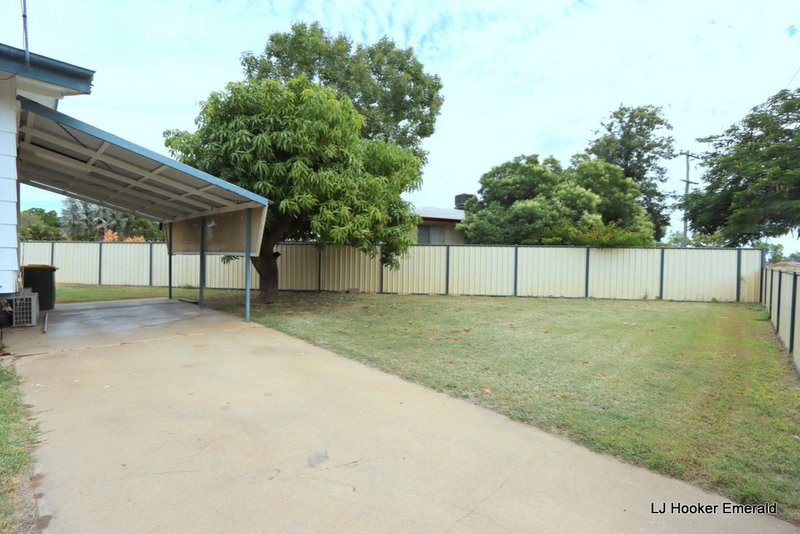 Photo - 2 Loch Street, Emerald QLD 4720 - Image 12