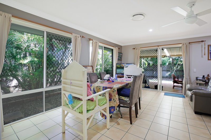 Photo - 2 Lofty Court, Hemmant QLD 4174 - Image 3