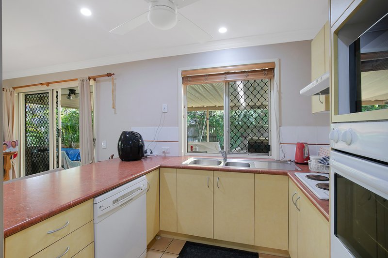 Photo - 2 Lofty Court, Hemmant QLD 4174 - Image 4