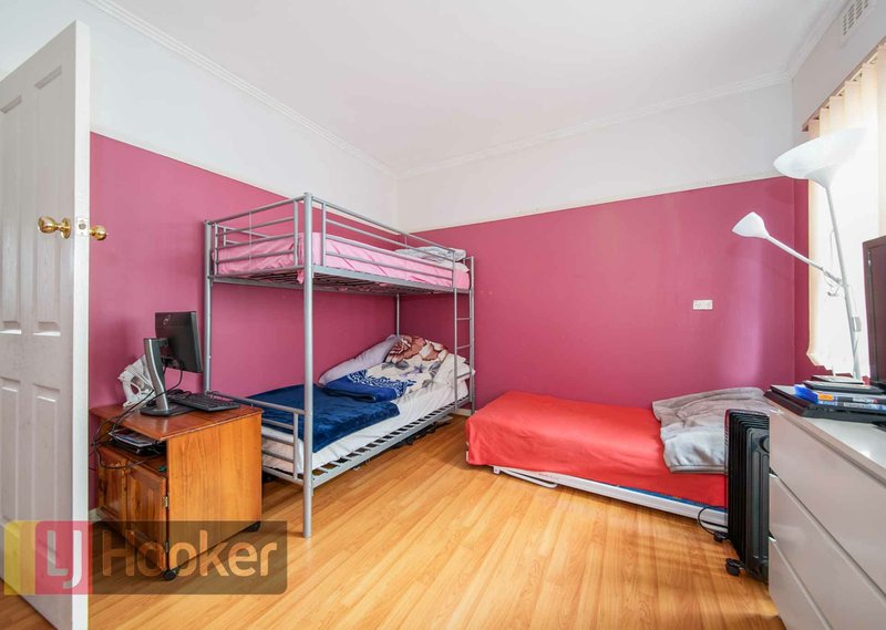 Photo - 2 Loller Street, Springvale VIC 3171 - Image 5