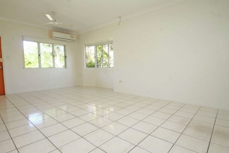 Photo - 2 Lomas Street, West Gladstone QLD 4680 - Image 8