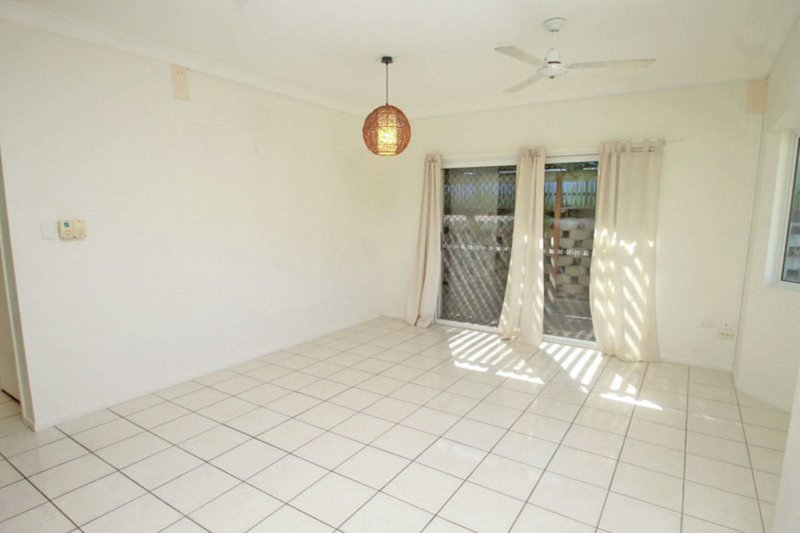 Photo - 2 Lomas Street, West Gladstone QLD 4680 - Image 9