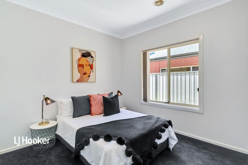 Photo - 2 Lord Howe Crescent, Mawson Lakes SA 5095 - Image 7