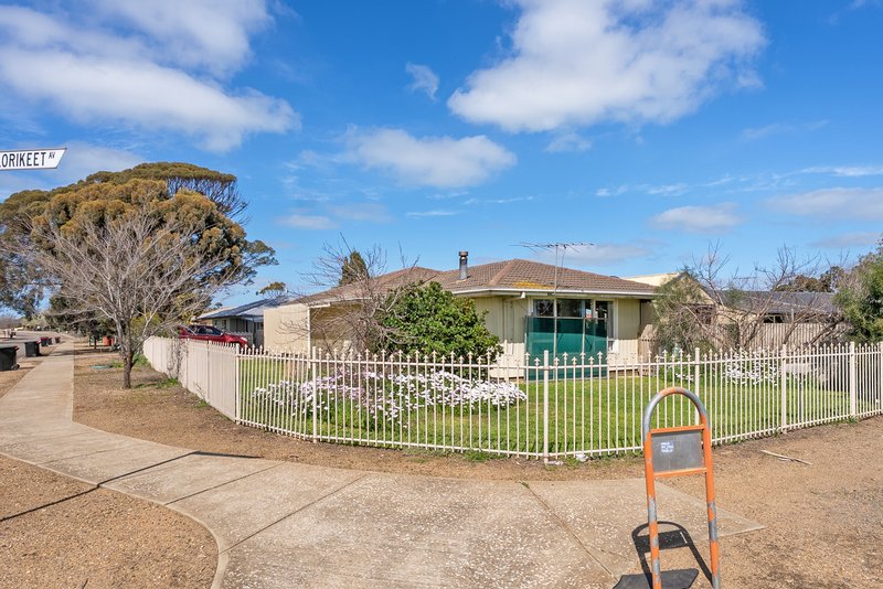 Photo - 2 Lorikeet Avenue, Murray Bridge SA 5253 - Image 2