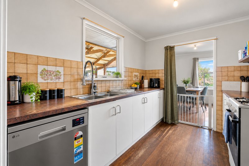 Photo - 2 Lorikeet Avenue, Murray Bridge SA 5253 - Image 4