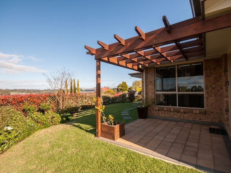 Photo - 2 Lorikeet Road, Mount Barker SA 5251 - Image 3