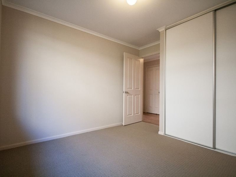 Photo - 2 Lorikeet Road, Mount Barker SA 5251 - Image 10