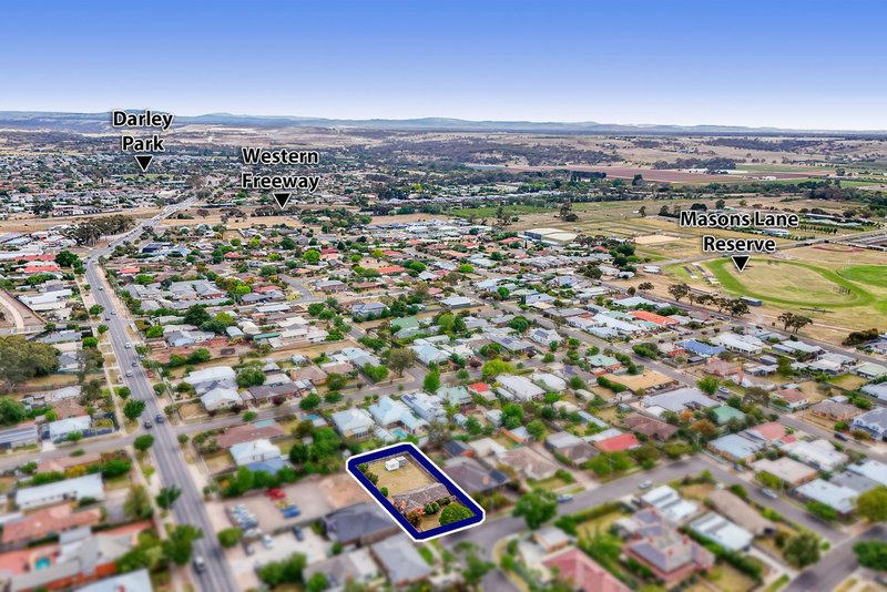 Photo - 2 Lorraine Place, Bacchus Marsh VIC 3340 - Image 20