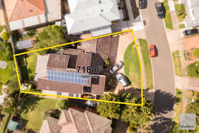 Photo - 2 Lotis Court, Keilor Downs VIC 3038 - Image 15