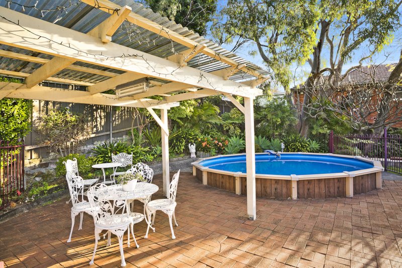 Photo - 2 Lovat Avenue, Earlwood NSW 2206 - Image 3