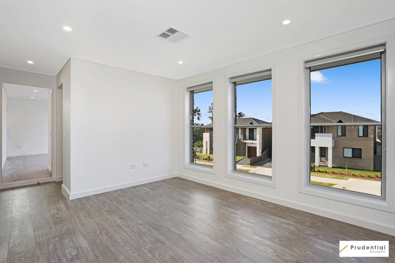 Photo - 2 Loveday Street, Oran Park NSW 2570 - Image 7