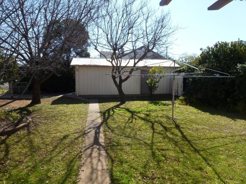 Photo - 2 Lovett Avenue, Dubbo NSW 2830 - Image 3