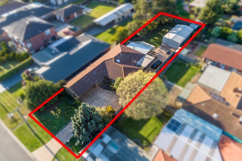 Photo - 2 Loxley Court, Hoppers Crossing VIC 3029 - Image 3