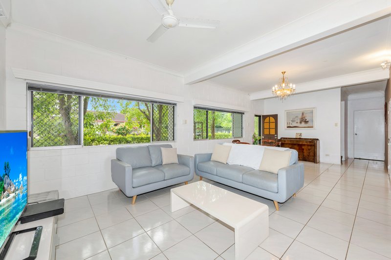 Photo - 2 Lumeah Street, Cranbrook QLD 4814 - Image 4