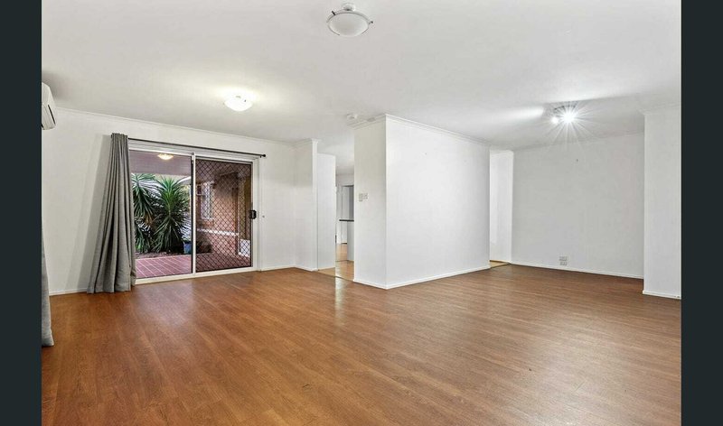 Photo - 2 Lyndora Close, Riverhills QLD 4074 - Image 8