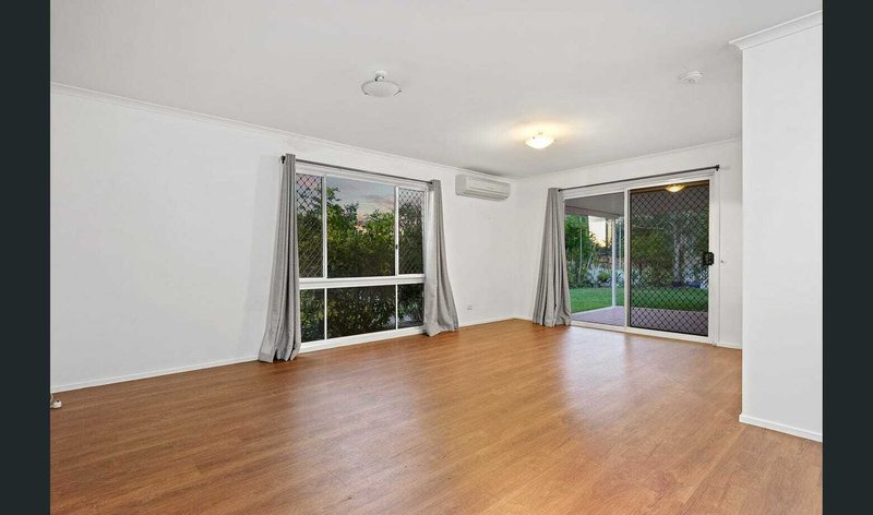 Photo - 2 Lyndora Close, Riverhills QLD 4074 - Image 9