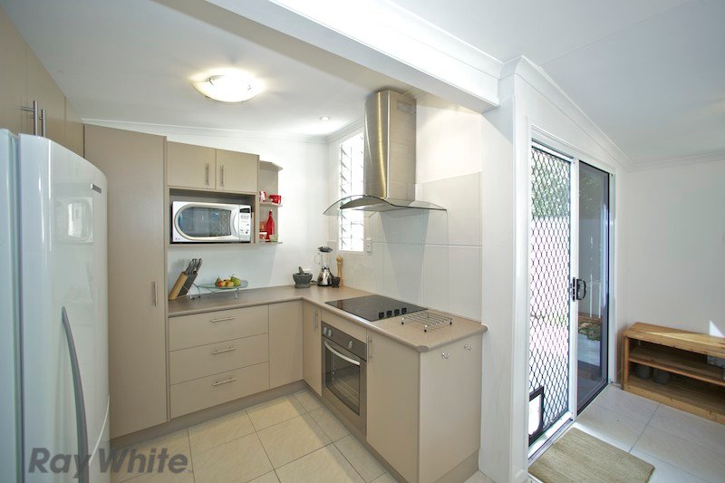 Photo - 2 Lyrebird Lane, Bongaree QLD 4507 - Image 11