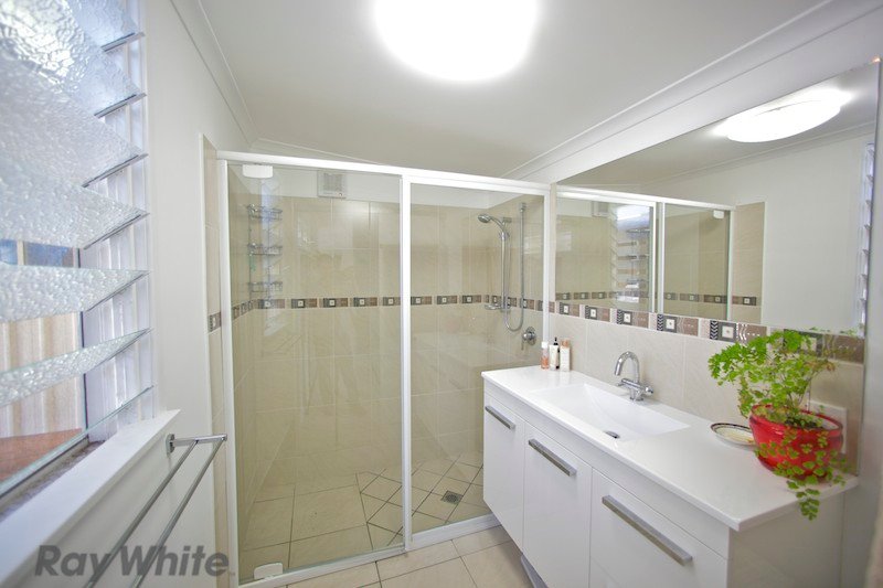 Photo - 2 Lyrebird Lane, Bongaree QLD 4507 - Image 13