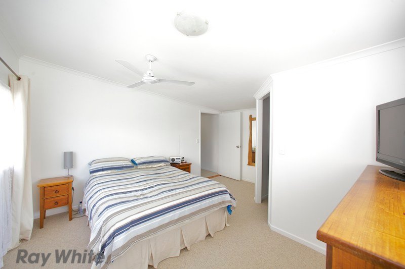 Photo - 2 Lyrebird Lane, Bongaree QLD 4507 - Image 15