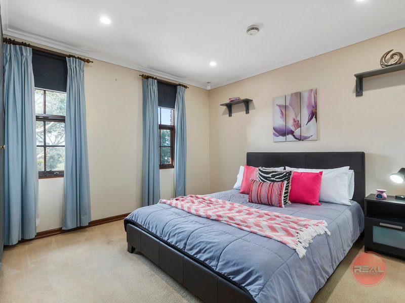 Photo - 2 Lysander Place, Flagstaff Hill SA 5159 - Image 16