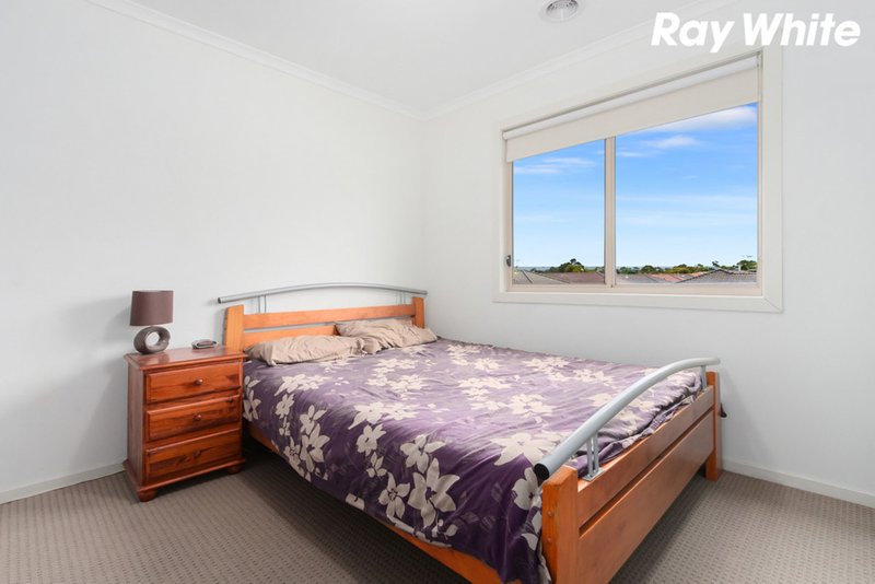 Photo - 2 Macadamia Street, Pakenham VIC 3810 - Image 10