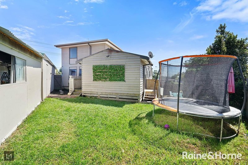 Photo - 2 Macarthur Drive, Cranbourne VIC 3977 - Image 12