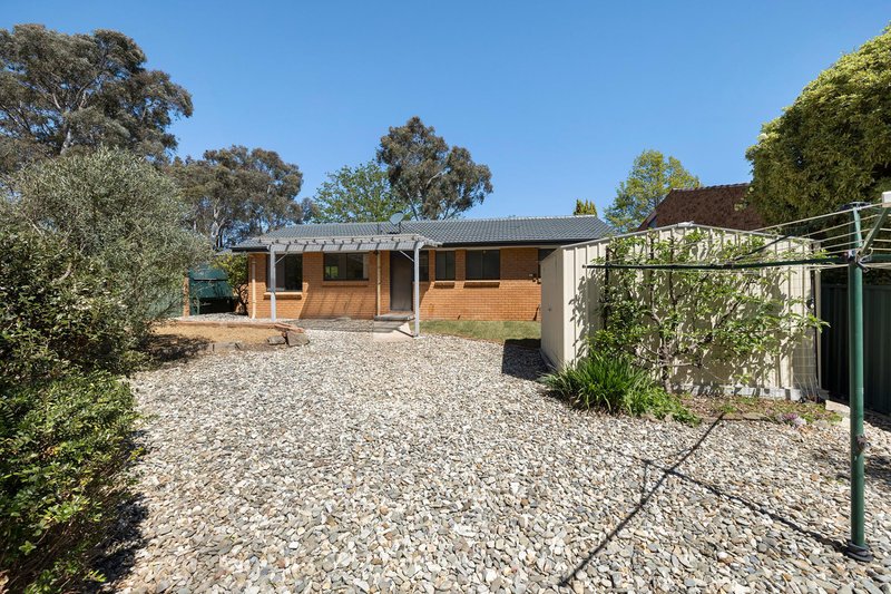 Photo - 2 Macfarlan Place, Latham ACT 2615 - Image 2
