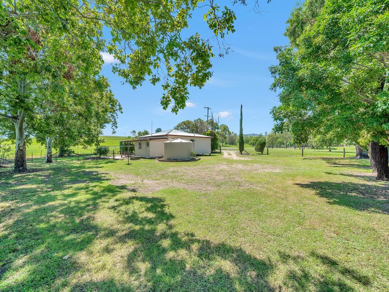 Photo - 2 Macfarlane Road, Bryden QLD 4312 - Image 14