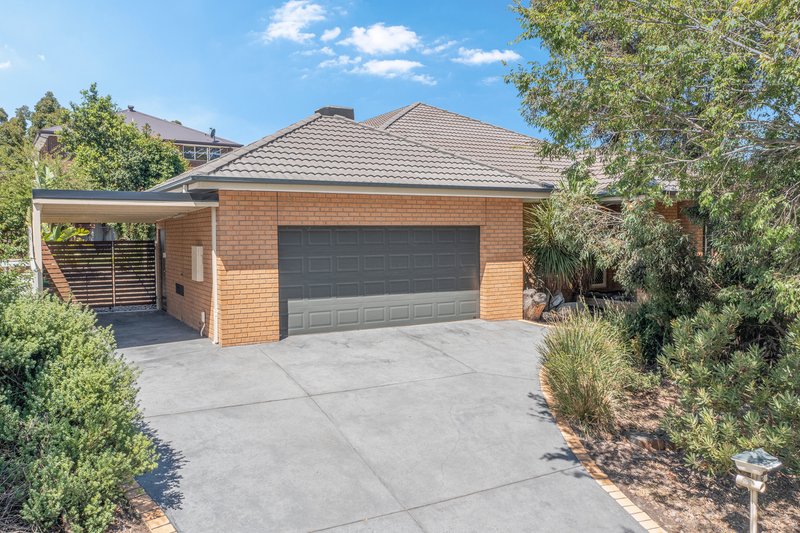 Photo - 2 Macquarie Circuit, Pakenham VIC 3810 - Image 14