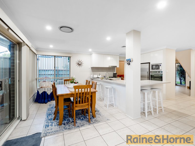 Photo - 2 Maddy Way, Stanhope Gardens NSW 2768 - Image 4