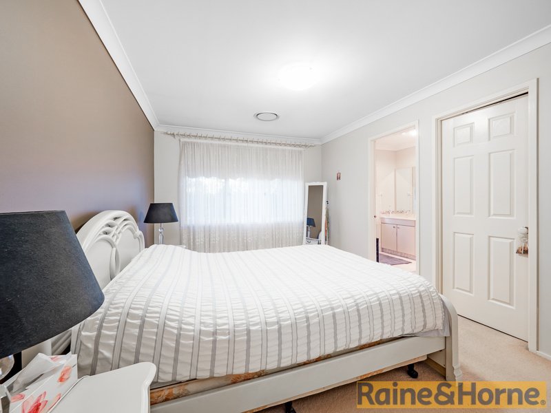 Photo - 2 Maddy Way, Stanhope Gardens NSW 2768 - Image 10