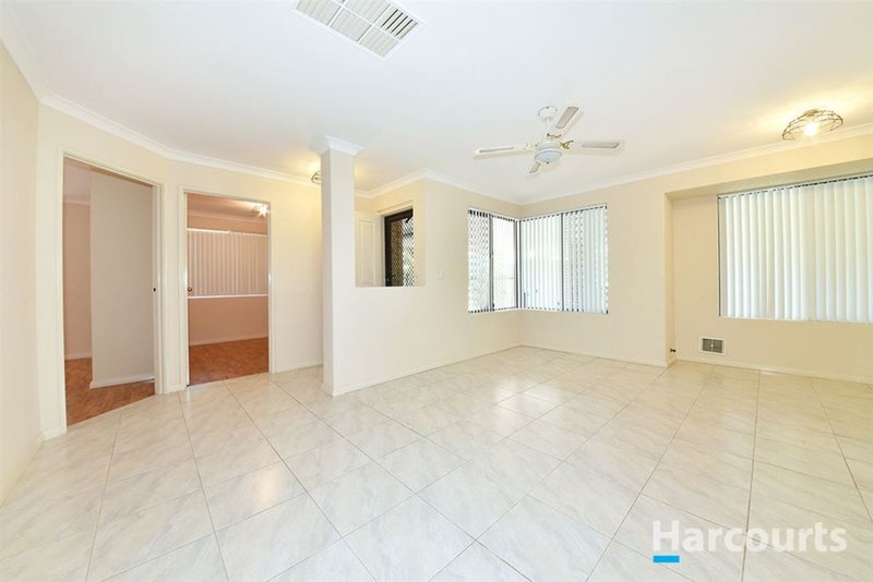 Photo - 2 Magna Cove, Mirrabooka WA 6061 - Image 9