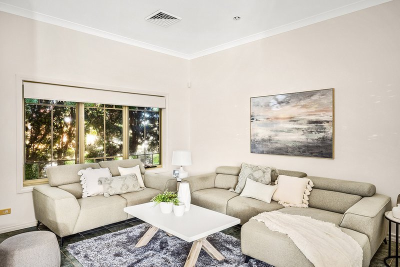 Photo - 2 Magney Place, Bella Vista NSW 2153 - Image 4