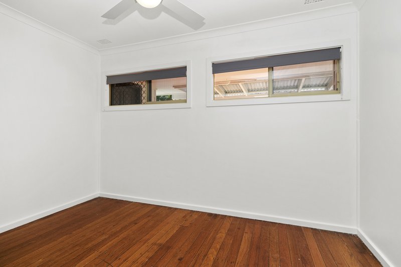 Photo - 2 Mahogany Crescent, Gateshead NSW 2290 - Image 10