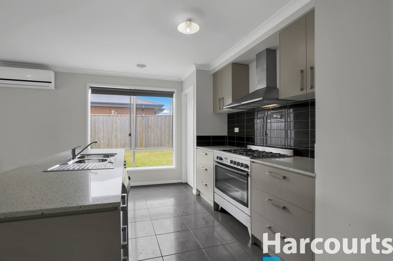 Photo - 2 Maidenhair Drive, Warragul VIC 3820 - Image 5