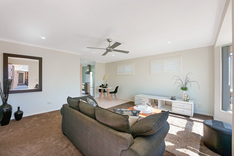 Photo - 2 Makarucha Court, Brendale QLD 4500 - Image 3