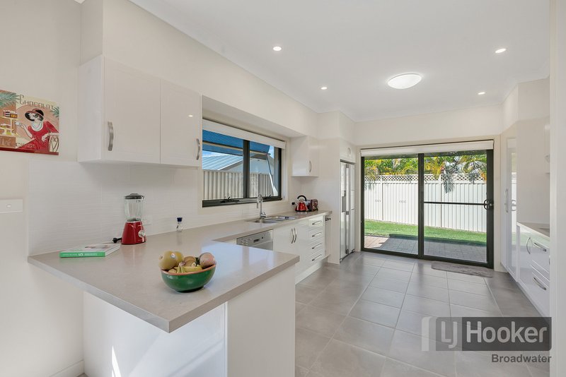 Photo - 2 Manacor Place, Coombabah QLD 4216 - Image 3