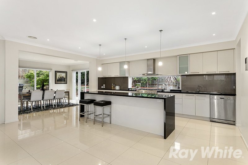 Photo - 2 Manchester Place, Mulgrave VIC 3170 - Image 4