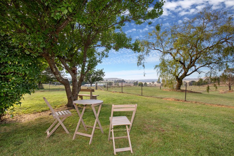 Photo - 2 Manse Street, Guyra NSW 2365 - Image 6