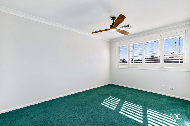 Photo - 2 Marcus Clarke Crescent, Glenmore Park NSW 2745 - Image 12