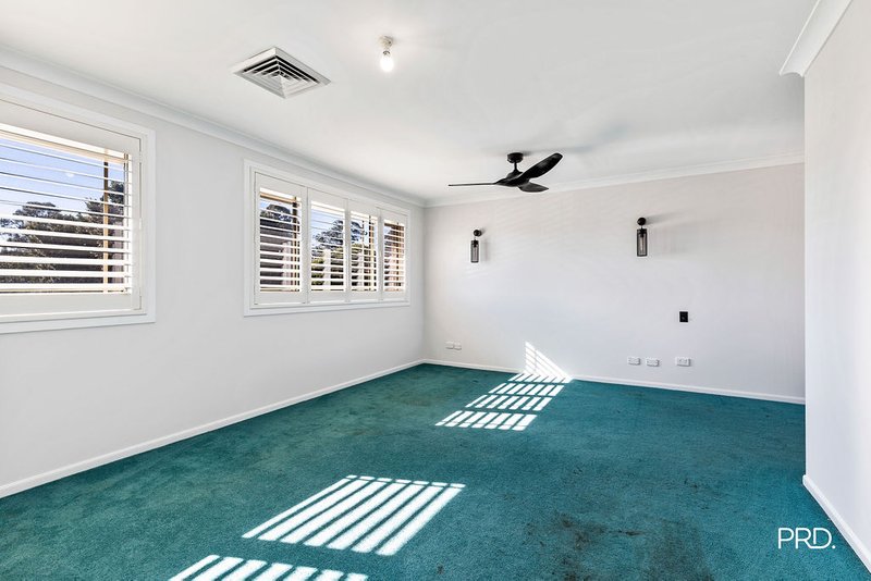 Photo - 2 Marcus Clarke Crescent, Glenmore Park NSW 2745 - Image 13
