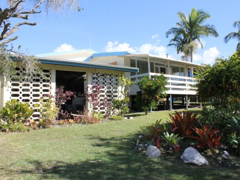 Photo - 2 Margaret Street, Tannum Sands QLD 4680 - Image 12