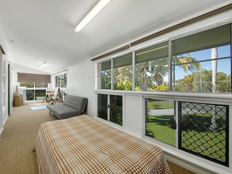 Photo - 2 Margaret Street, Tannum Sands QLD 4680 - Image 14